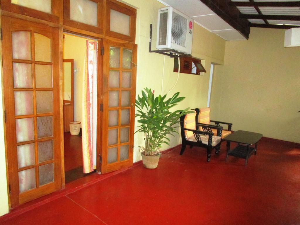 Hotel Shalini 阿努拉德普勒 外观 照片